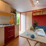 L'eucalyptus, Mobil-home Avec Exterieur Spacieux A Quelques Metres De La 別荘