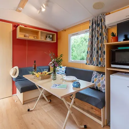 別荘 L'eucalyptus, Mobil-home Avec Exterieur Spacieux A Quelques Metres De La *