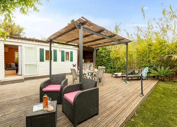 L'eucalyptus, Mobil-home Avec Exterieur Spacieux A Quelques Metres De La Hyères