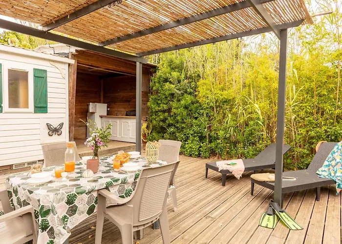 Feriehus L'eucalyptus, Mobil-home Avec Exterieur Spacieux A Quelques Metres De La Hyères